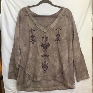 Free People sweatshirt/top